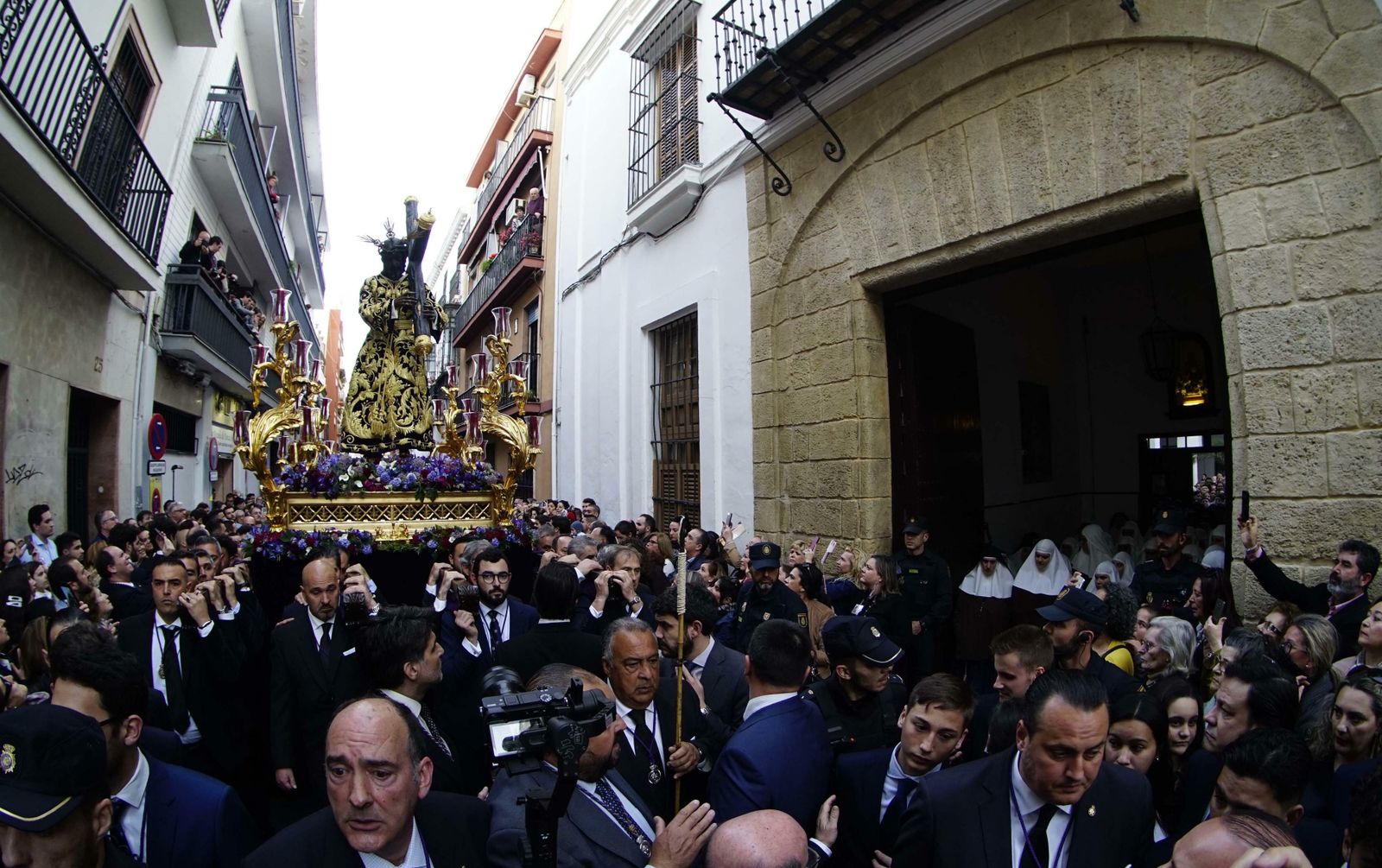 Las imágenes del Vía Crucis de las Hermandades 2020