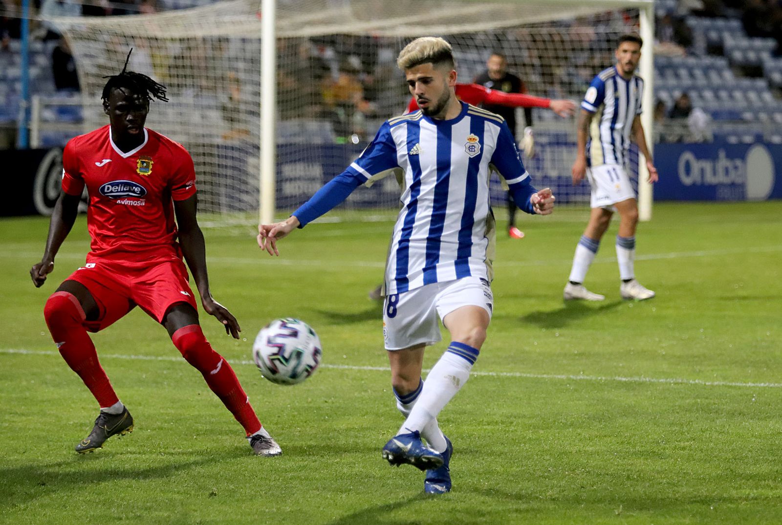 Fuenlabrada. Sabor amargo para el Recreativo. El Decano disputó en la 18/19 el play-off de ascenso a Segunda División. No guardan buenos recuerdos los seguidores albiazules.