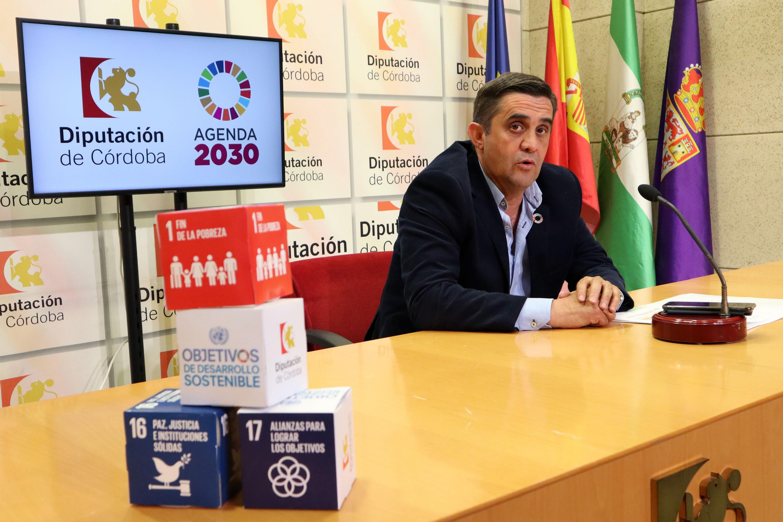 Ramón Hernández durante una rueda de prensa.