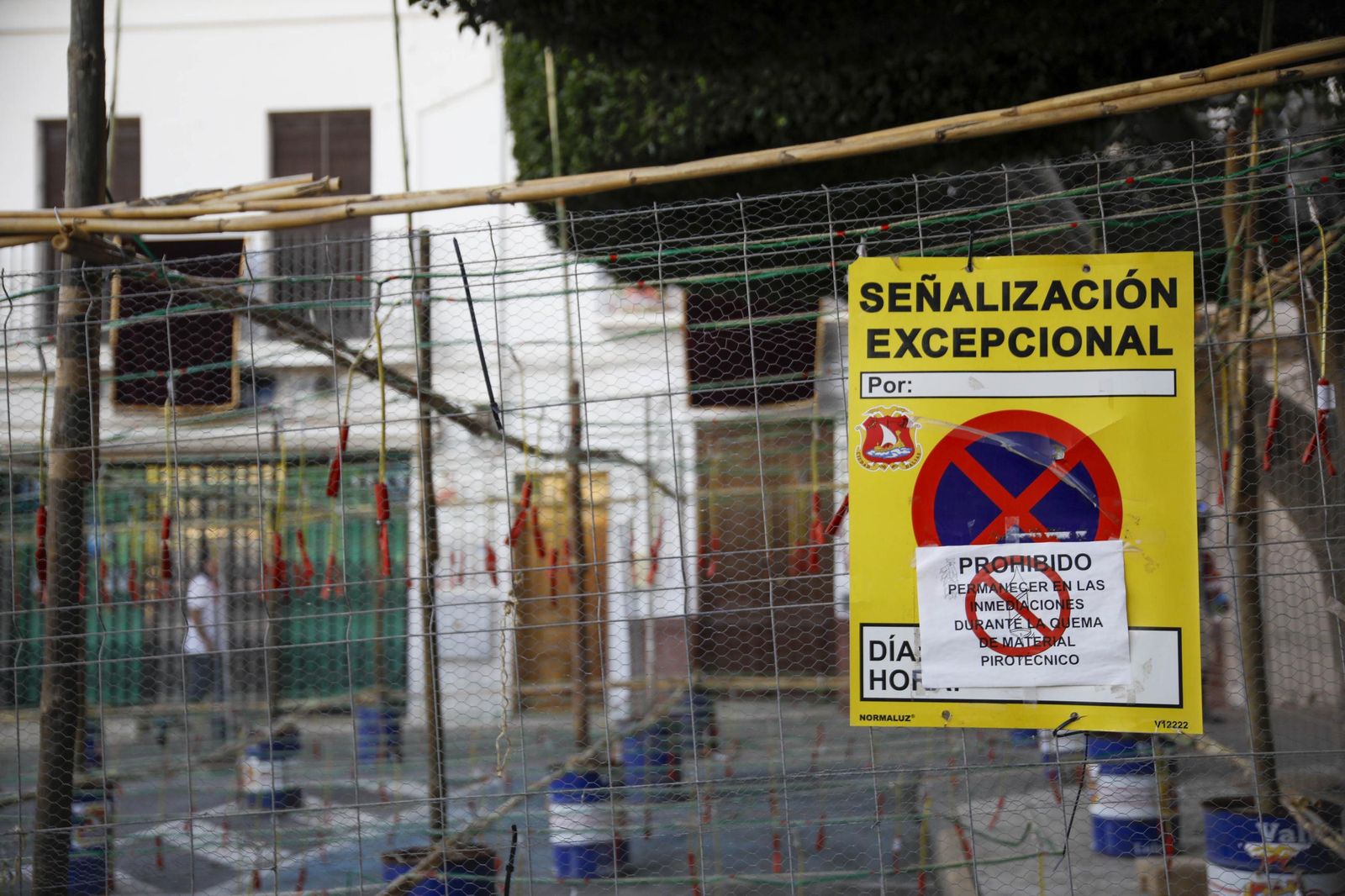 Las imágenes de la misa vespertina y procesión del Cristo de la Luz de Dalías