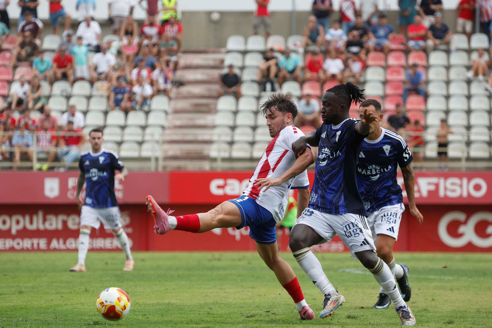 Primera RFEF: Mala jornada malagueña, con derrotas de Torremolinos y Antequera y empate del Marbella