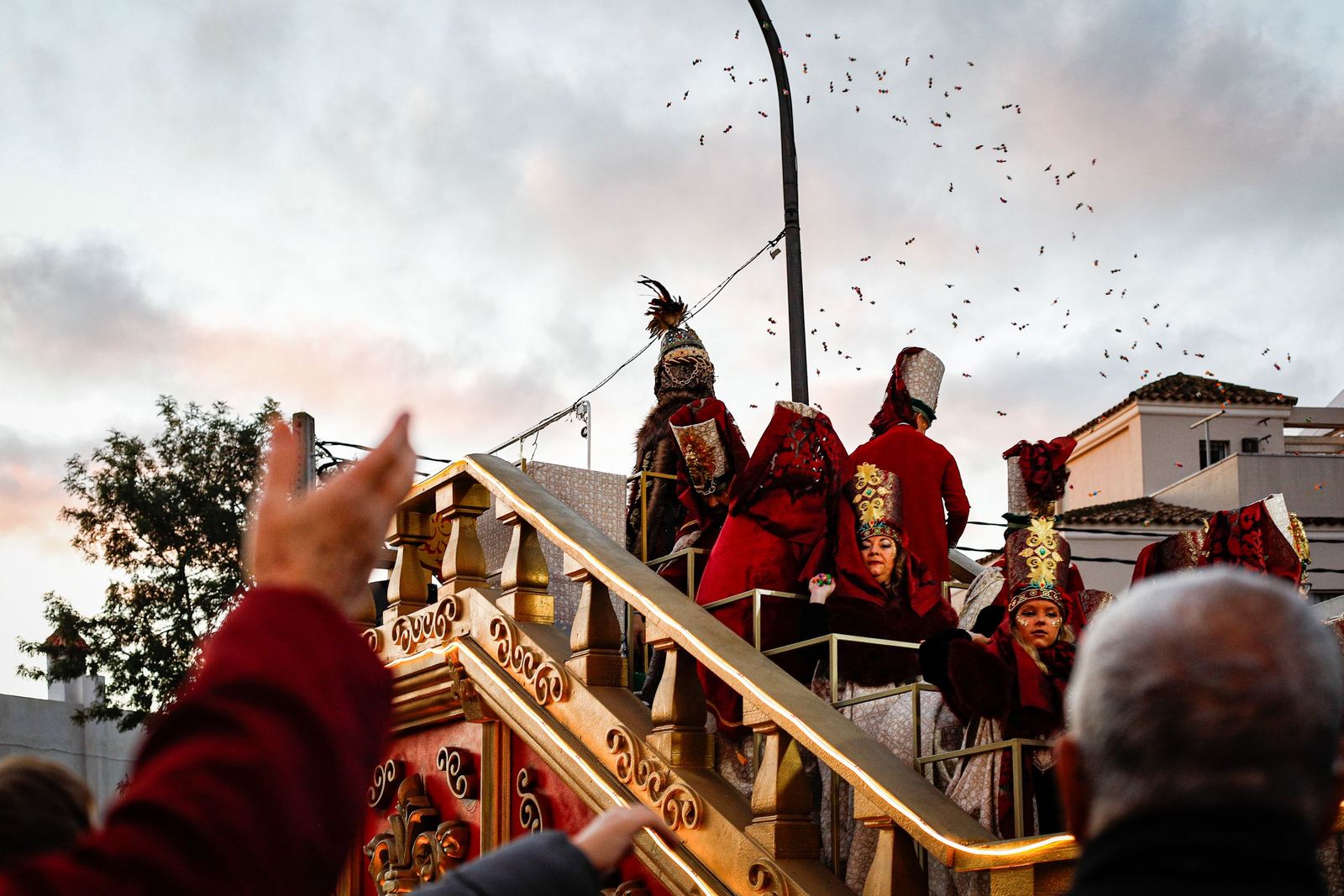 Las imágenes de la cabalgata de los Reyes Magos de San Fernando 2026