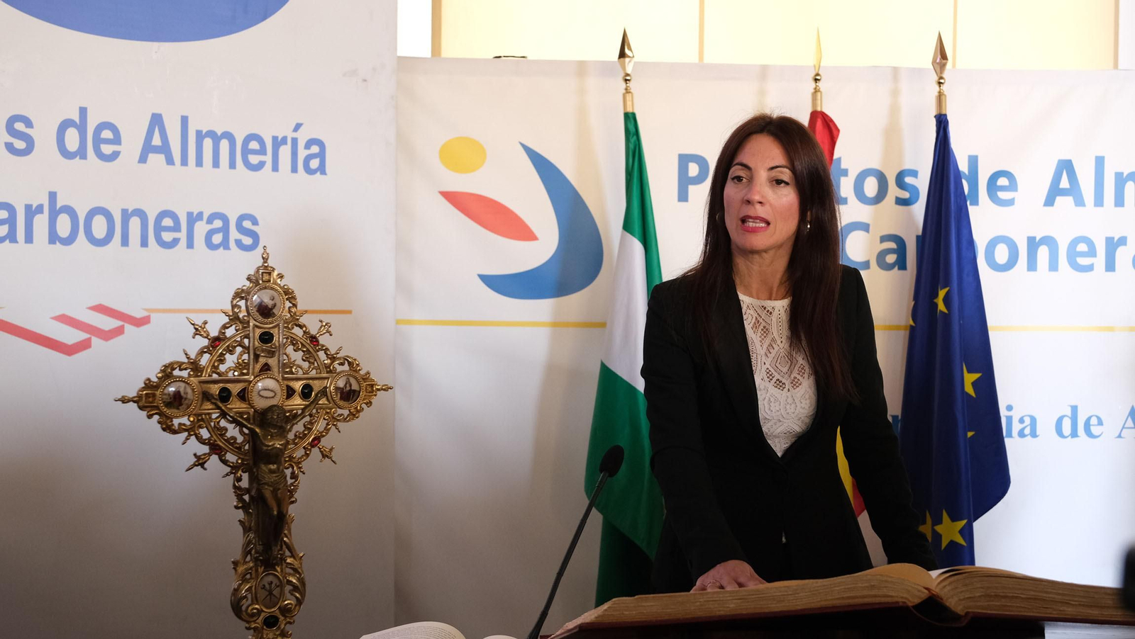 La toma de posesión de Rosario Soto como presidenta del Puerto de Almería