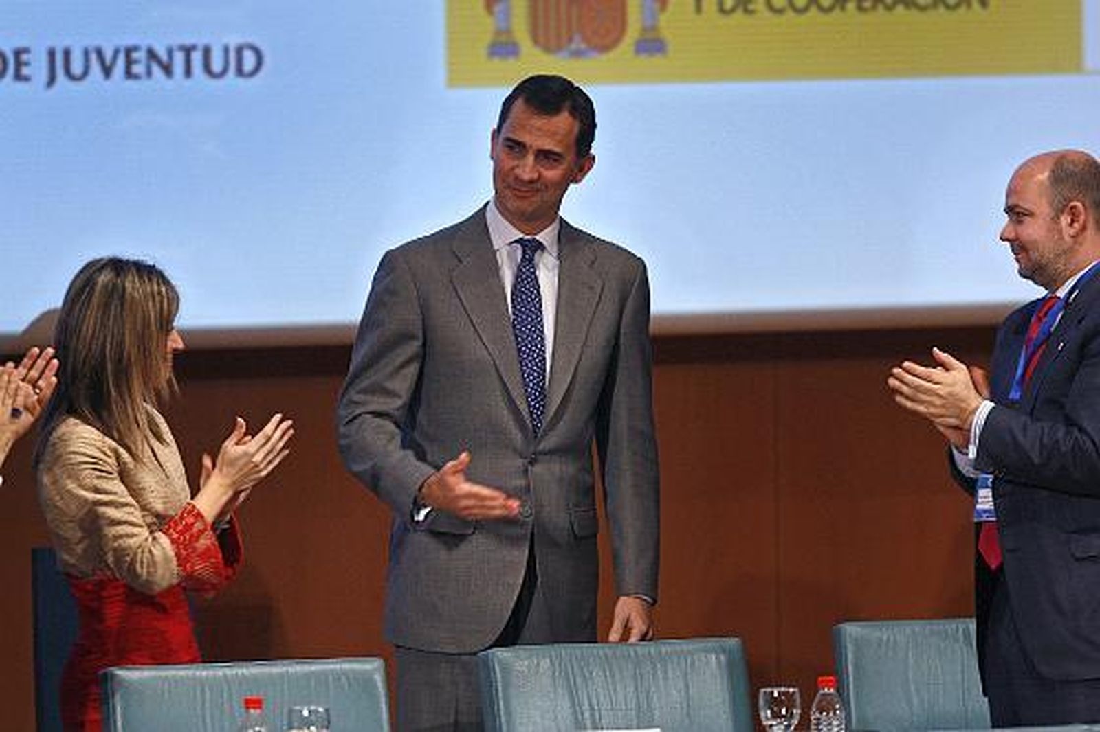 El acto de inauguración del Congreso Iberoamericano de Jóvenes Empresarios ha estado presidido por el Príncipe de Asturias, acompañado por la Ministra de Igualdad y la alcaldesa de Cádiz, entre otros  Foto: Joaquin Pino