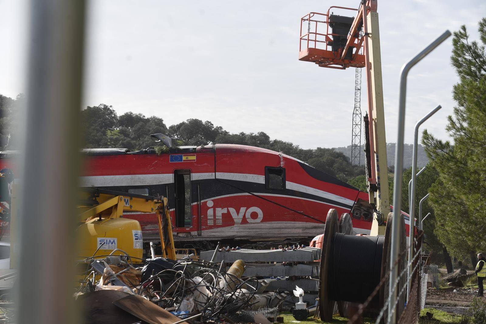 Los trabajos en las vías de la alta velocidad tras el accidente de Adamuz