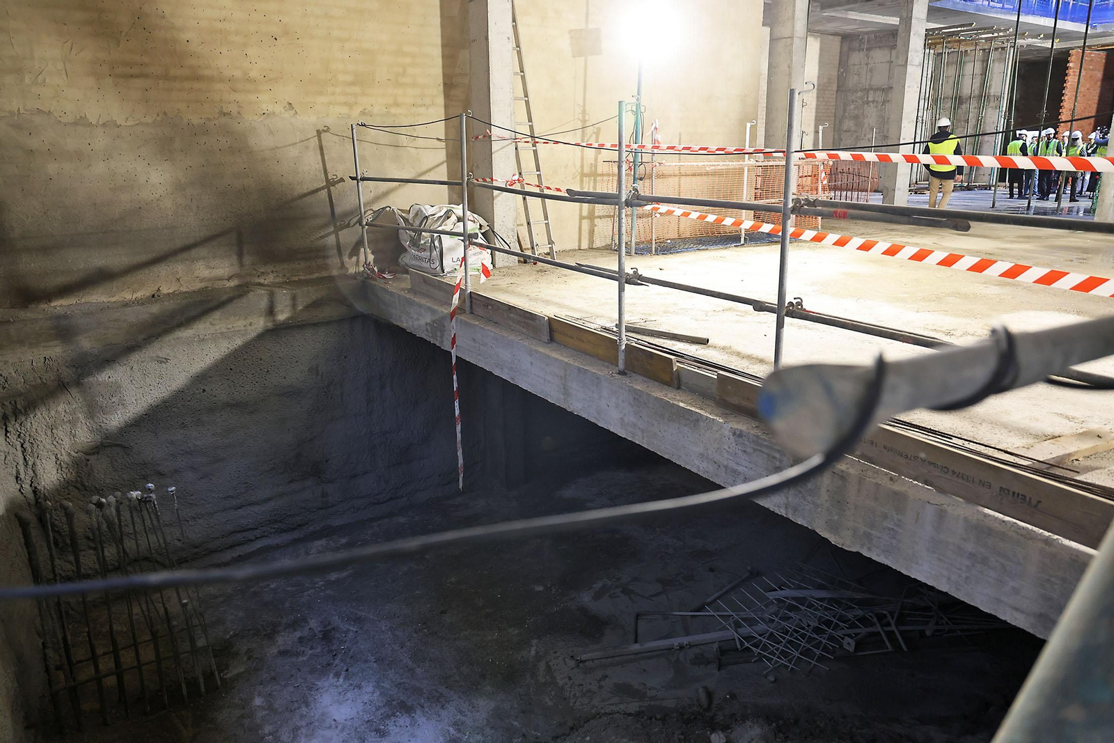 Imágenes de la visita las obras de la antigua Delegación de Hacienda