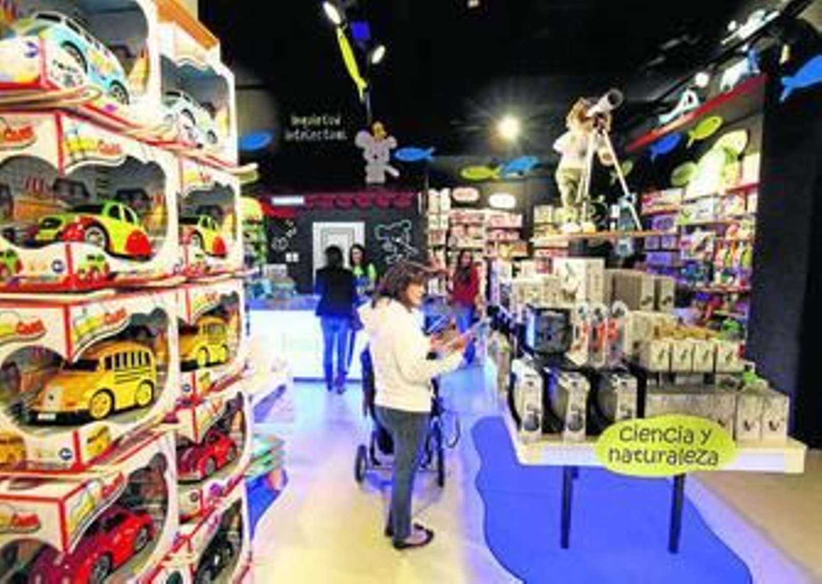 Imagen de ayer del interior de la tienda de Imaginarium, en la calle Alfonso XI. Imagen de ayer del interior de la tienda de Imaginarium, en la calle Alfonso XI.