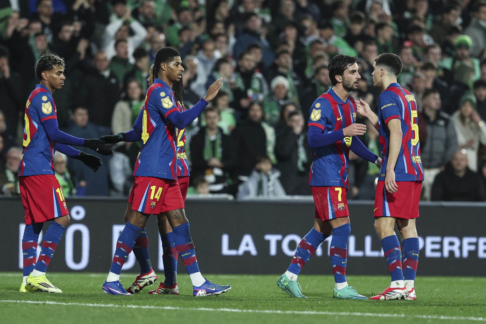 Las fotos del Racing-Barcelona de Copa