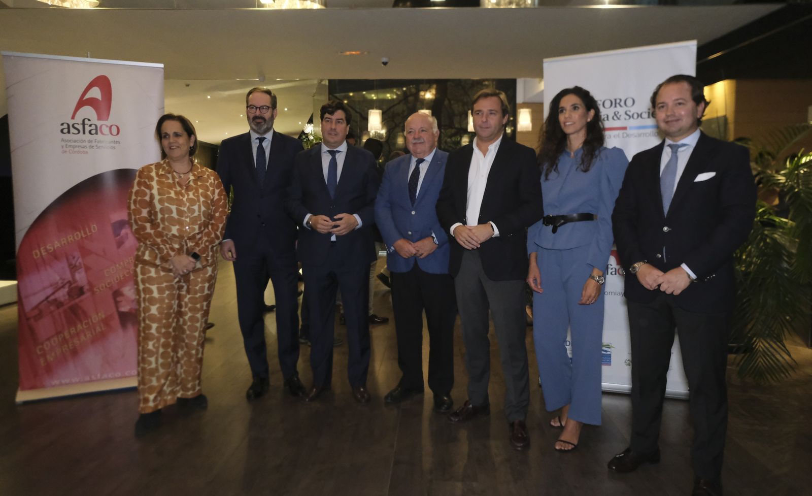 El foro Economía y Sociedad de Asfaco con Antonio Repullo, en imágenes