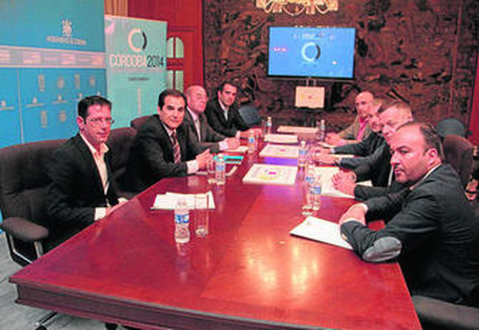 Reunión con la comisión evaluadora, ayer en el Ayuntamiento