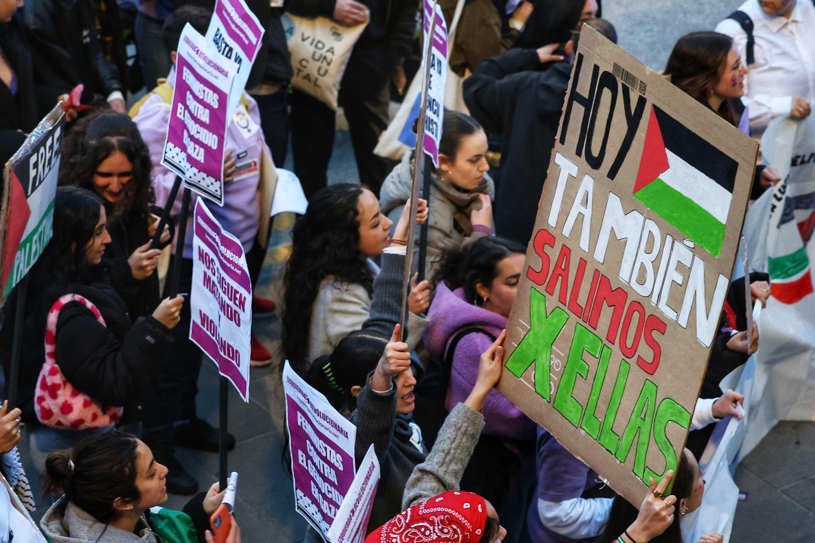 La manifestación del 8-M en Málaga, en fotos