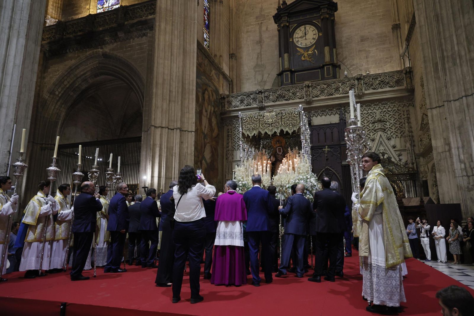 las imágenes de la procesión de la Esperanza de Triana a la Catedral