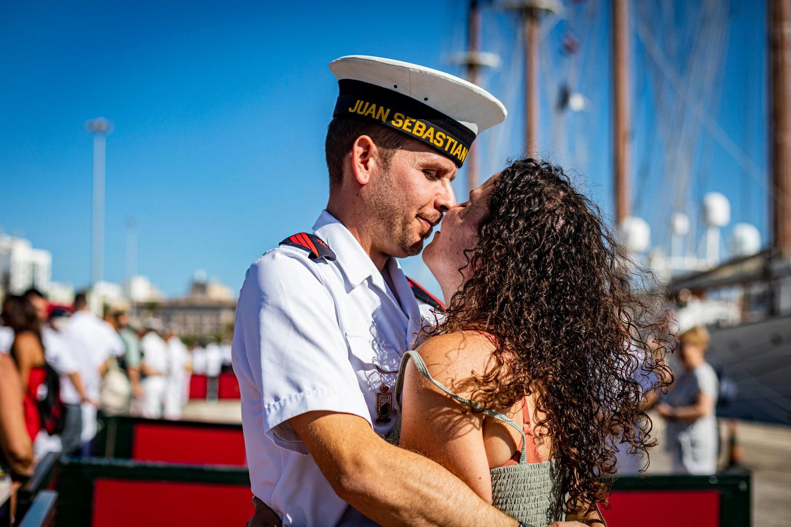 Las imágenes de la llegada del 'Juan Sebastián de Elcano' a Cádiz
