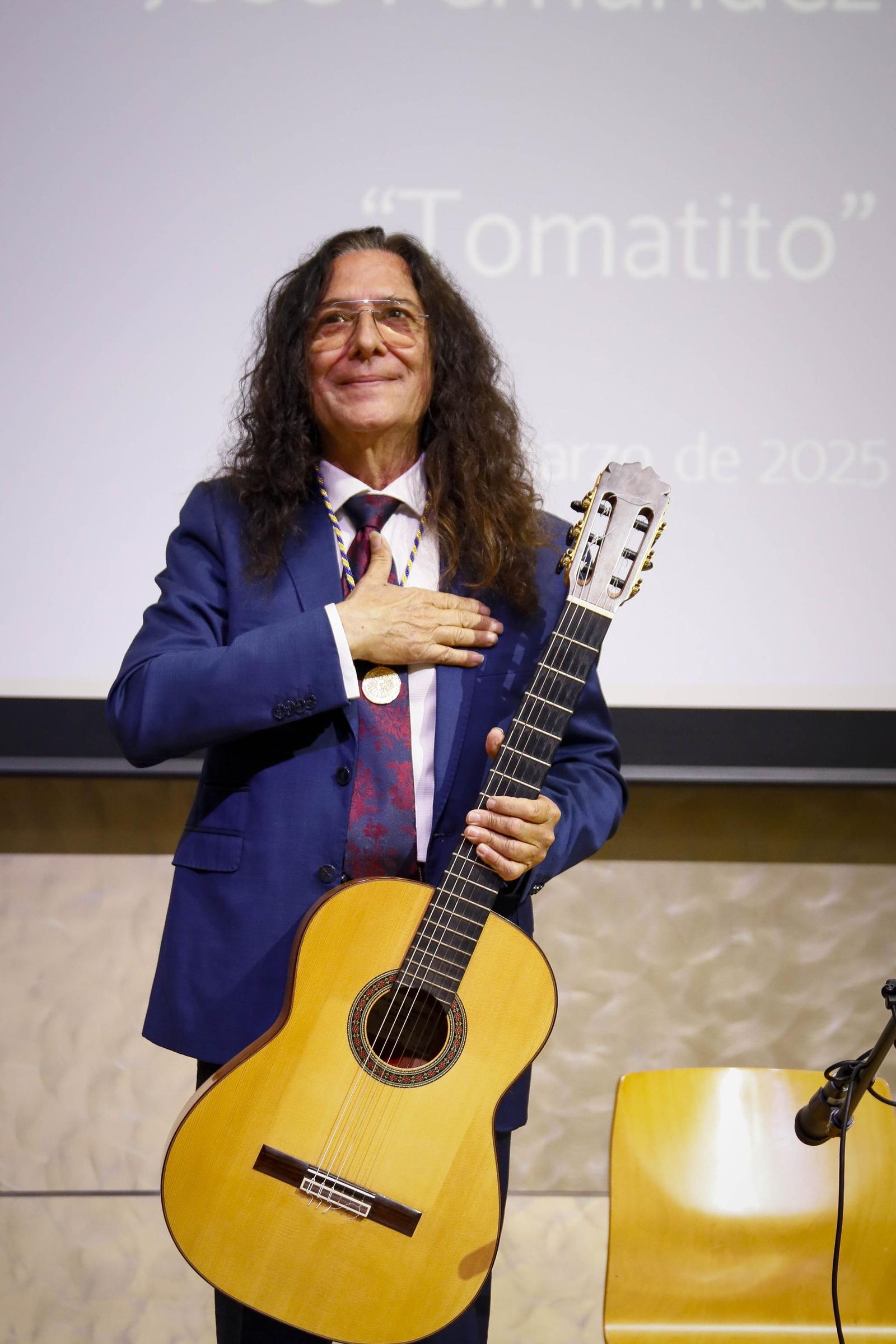 Las imágenes del acto de entrega de la Medalla de Oro a José Fernández Torres Tomatito, en la Universidad de Almería