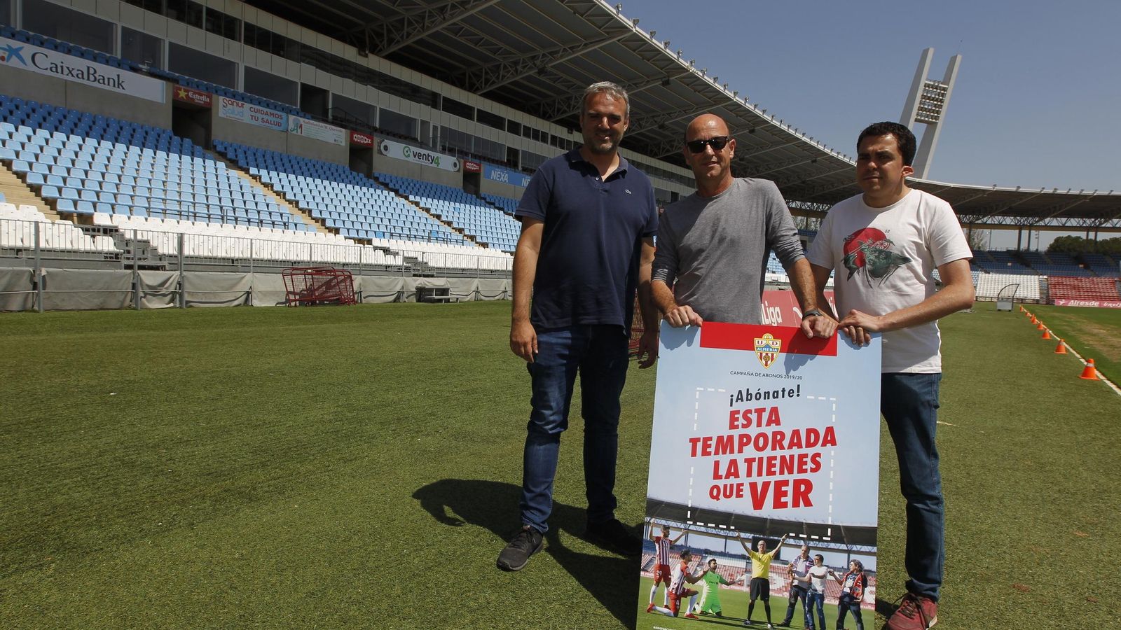 El cartel anunciador de la campaña de abonados.