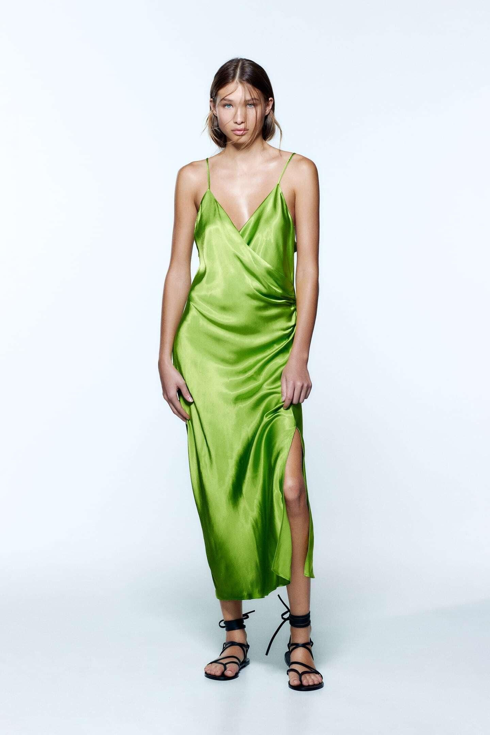 Vestido lencero verde de Zara. Vestido lencero verde de Zara.
