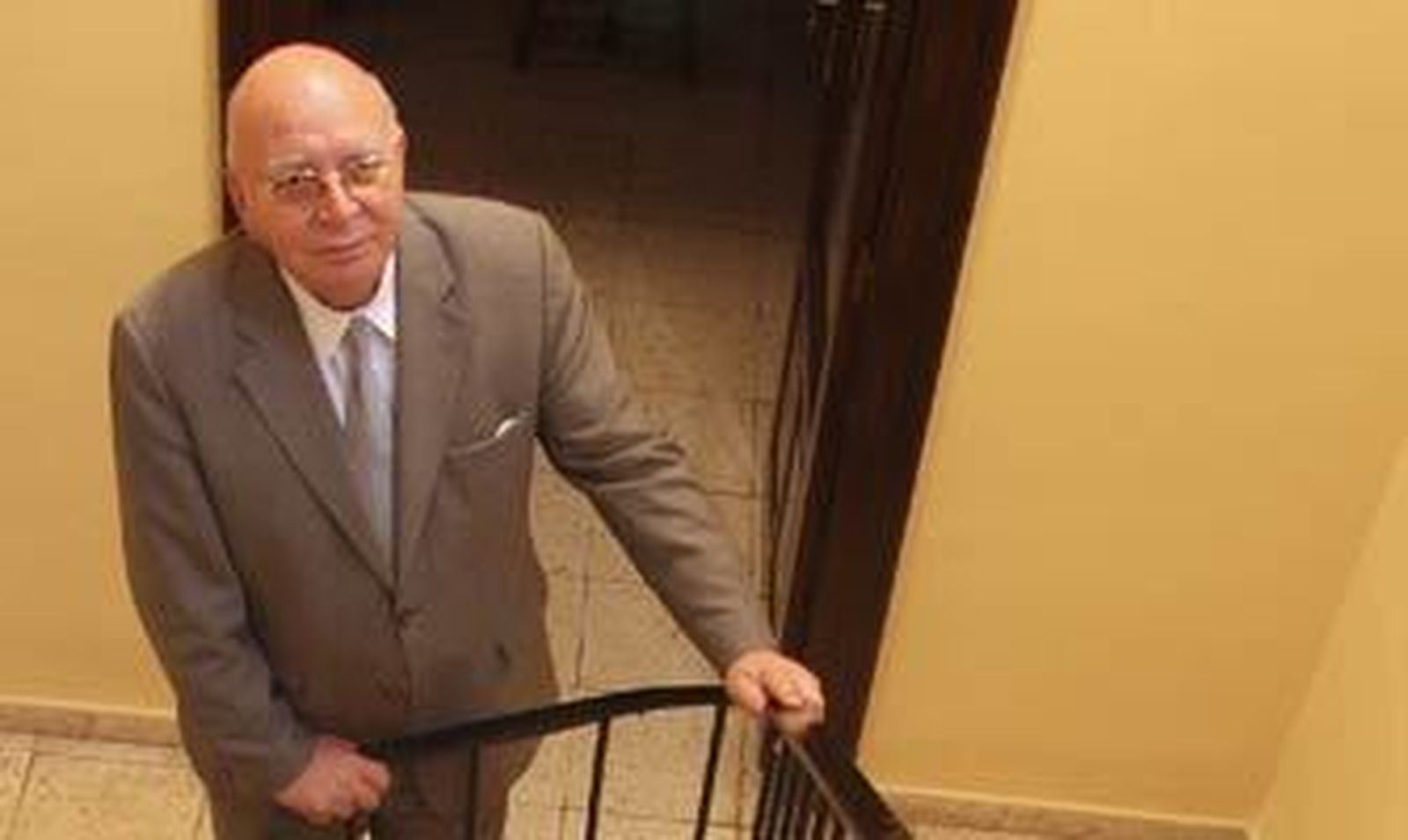 Nuevo galardón cofradiero para Adolfo Arenas, ex presidente del Consejo