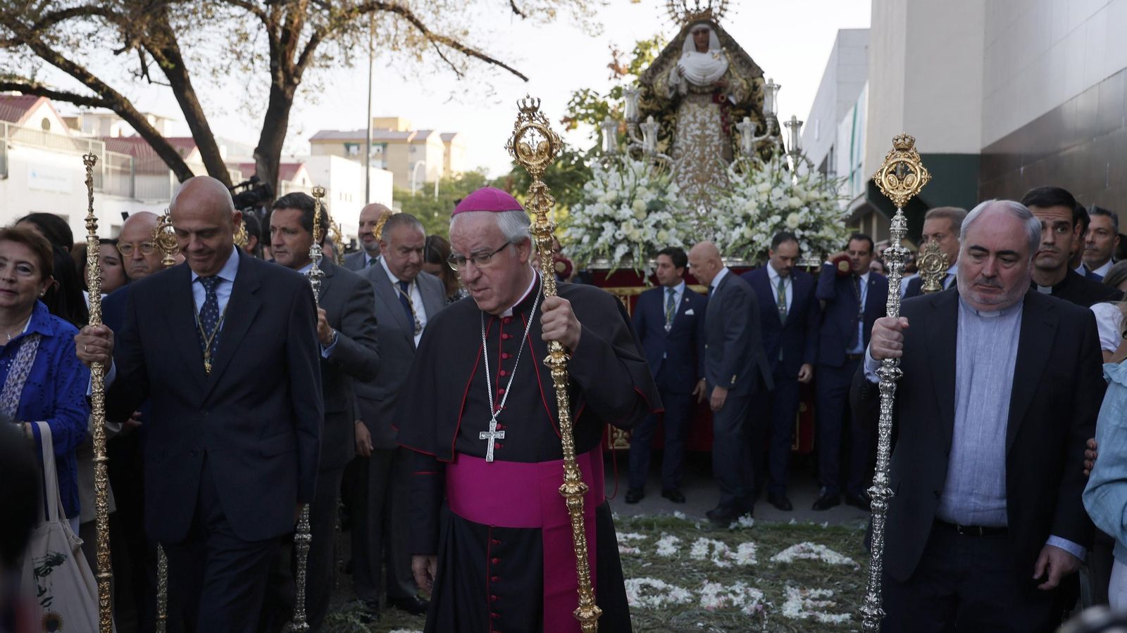 Las Tres Mil se empapa de Esperanza