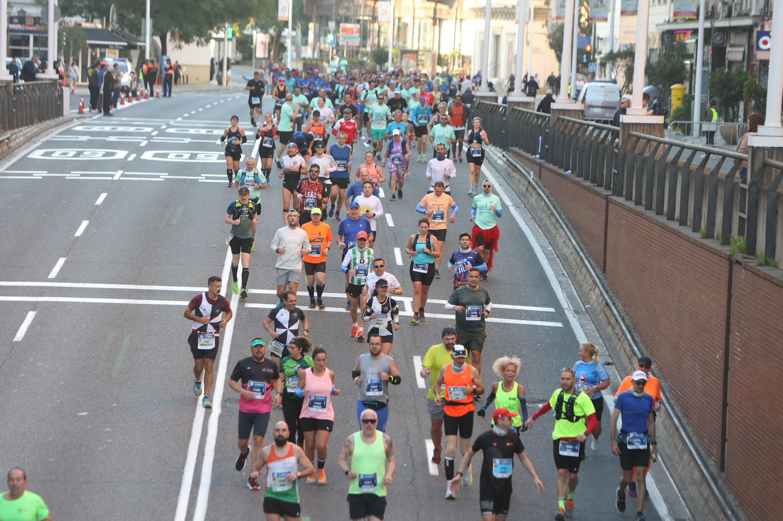 Búscate en la Zurich maratón de Sevilla