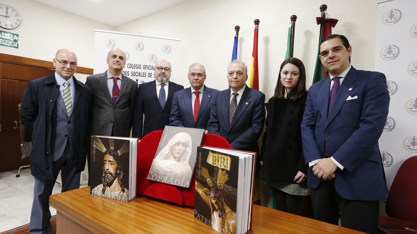 Los autores de los textos.