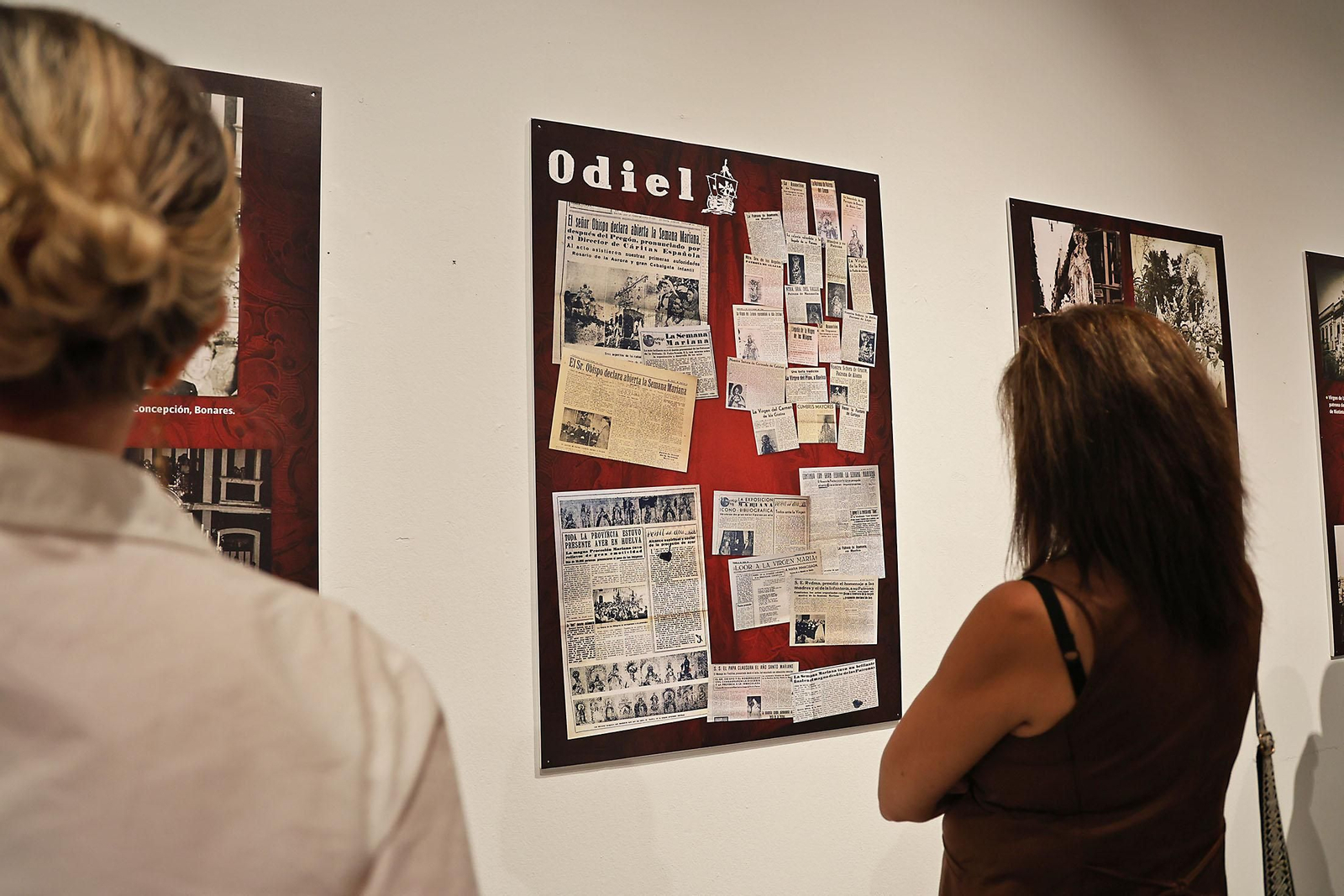 Imágenes de la Inauguración de la exposición 'Magna. Procesiones Marianas históricas en Huelva'