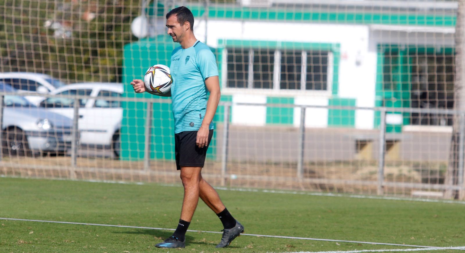 Miguel de las Cuevas, en el entrenamiento del Córdoba CF.