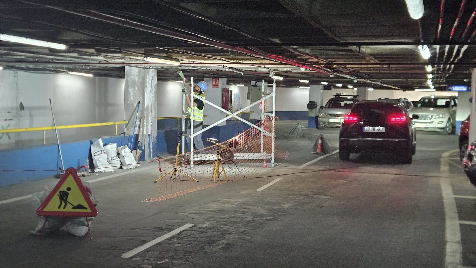 Obras en el interior del aparcamiento del Campo del Sur de Cádiz.