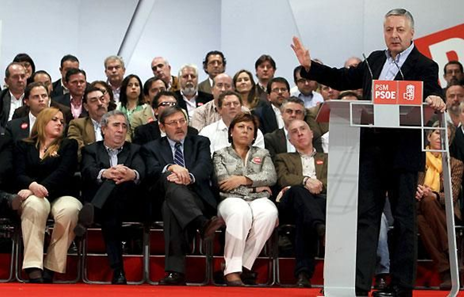 Blanco llama "cobarde" a Rajoy por decir "sí" a Francisco Camps