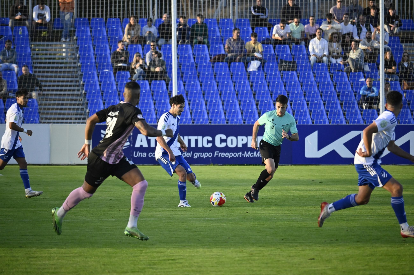Las mejores imágenes del Atlético Onubense - Bollullos