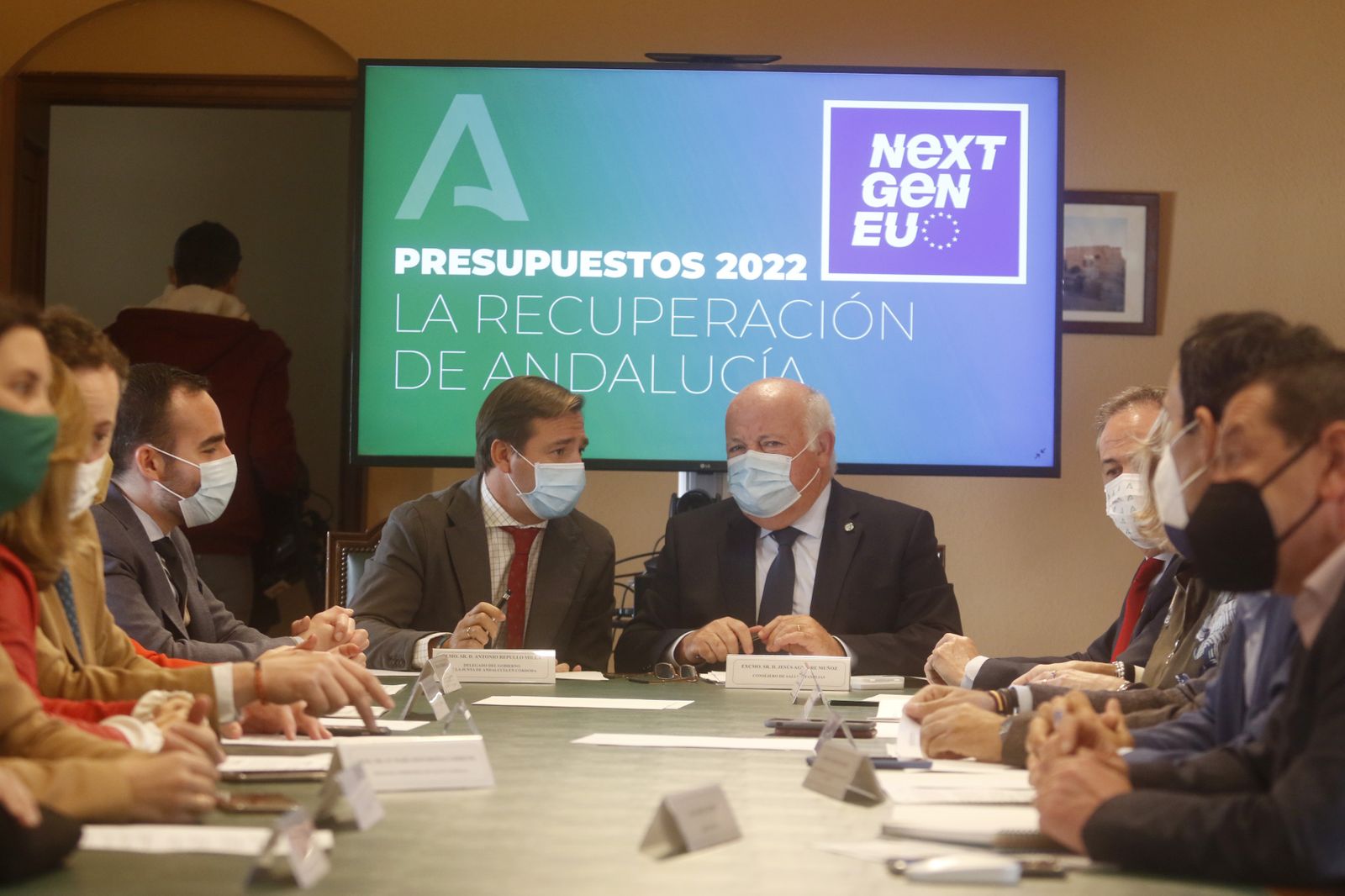 Antonio Repullo y Jesús Aguirre presiden la reunión con los delegados territoriales.