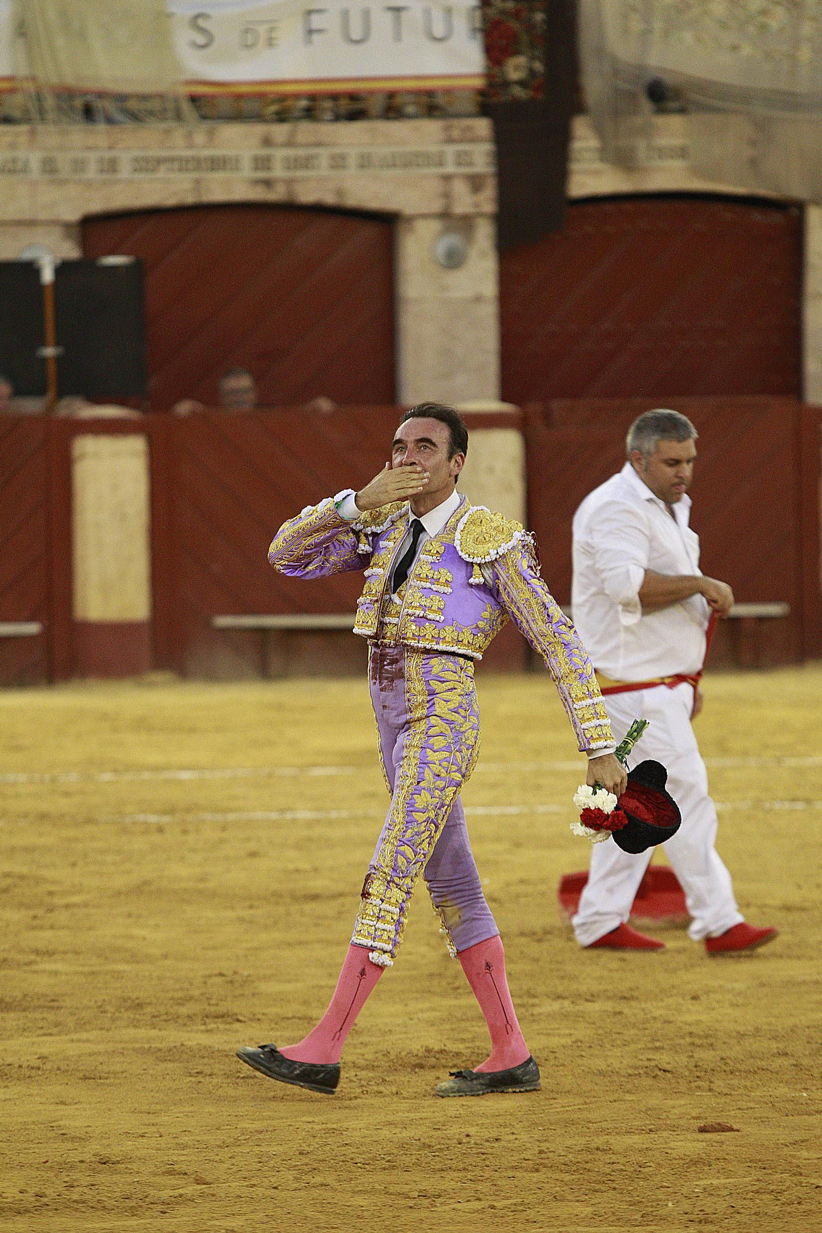 La despedida del torero Enrique Ponce de la Feria de Almería 2024, en imágenes