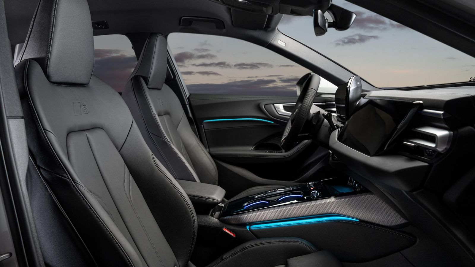 Los asientos de los S Line son muy cómodos, con suficiente sujeción lateral para el cuerpo de sus ocupantes.