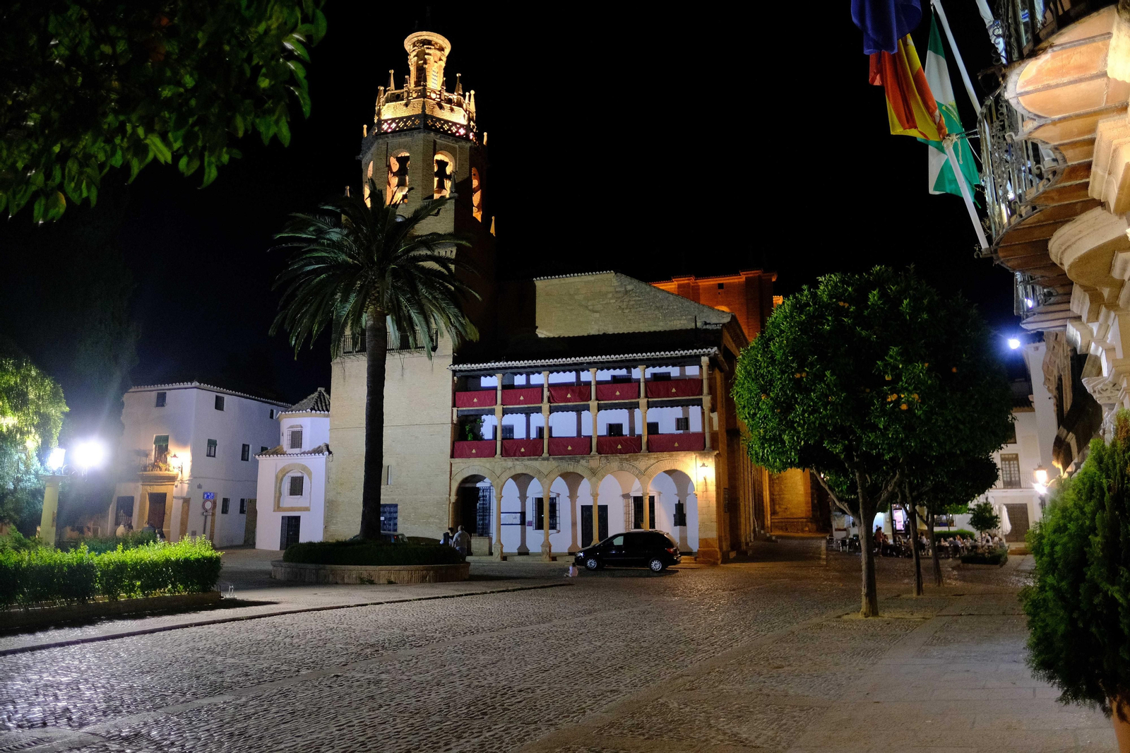 Ronda nocturna, en imágenes
