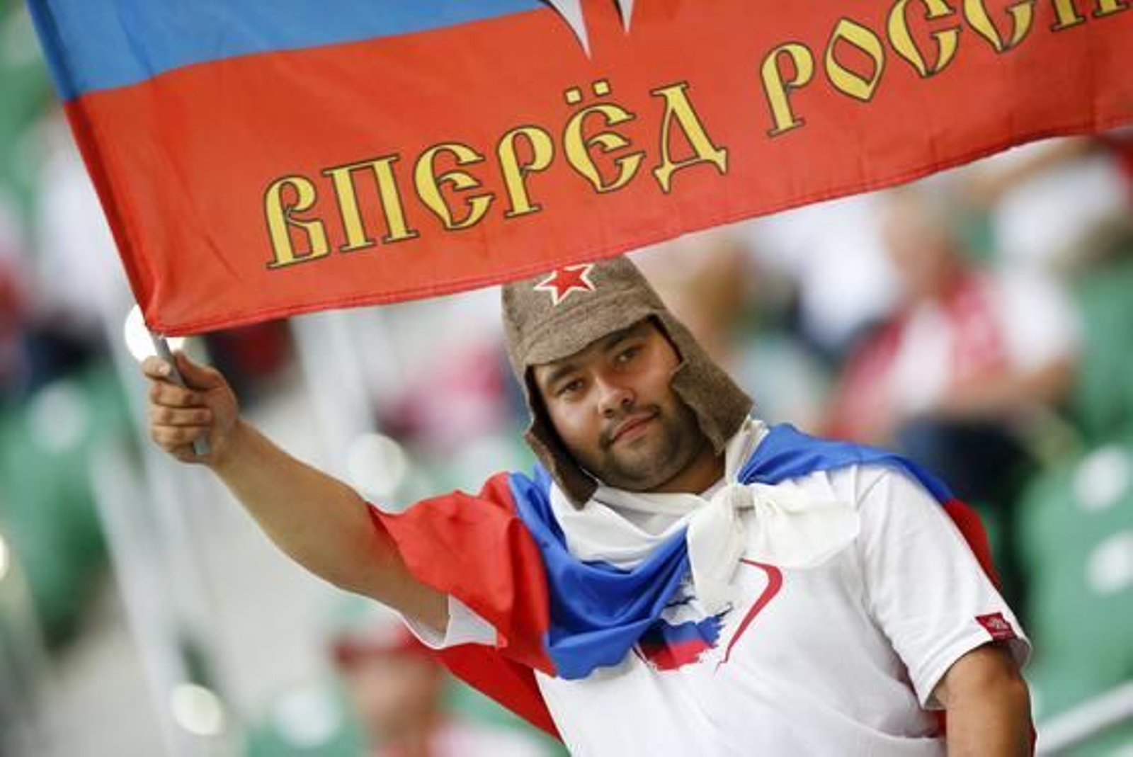 Rusia golea a la República Checa por 4-1 y se convierte en líder sólido del Grupo A.

Foto: EFE