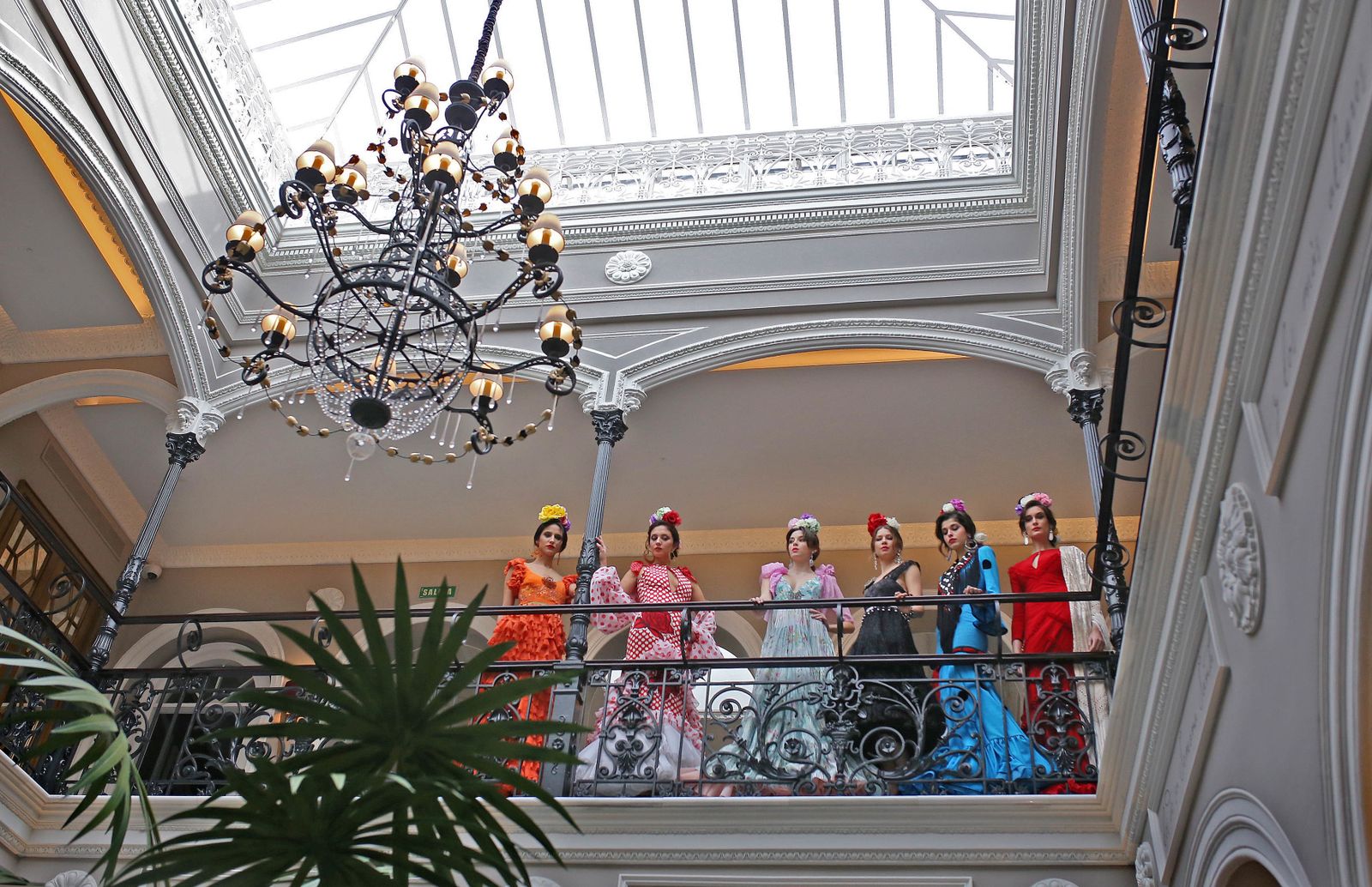 Hotel Mª Luisa. Presentación colección flamenca Amparo Macías.