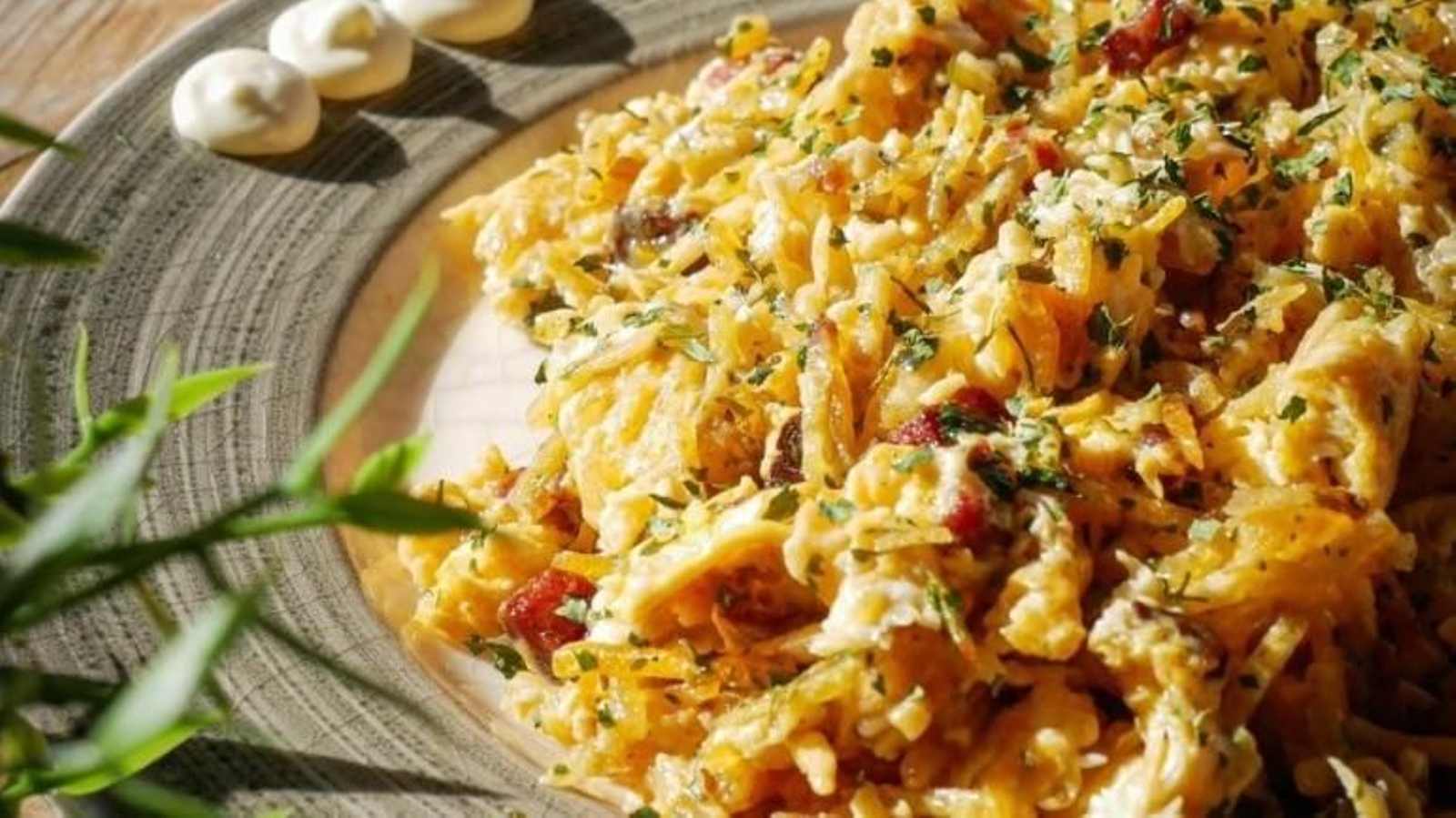 Revuelto de chorizo de Cazalla con patatas Revuelto de chorizo de Cazalla con patatas