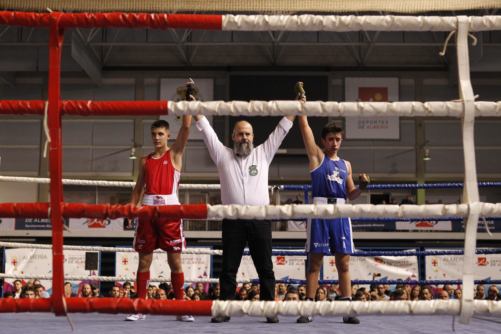 Fotogalería de la velada solidaria de boxeo