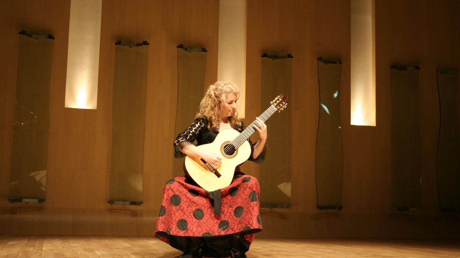 La guitarra de María Esther Guzmán sonará el 18 de septiembre.