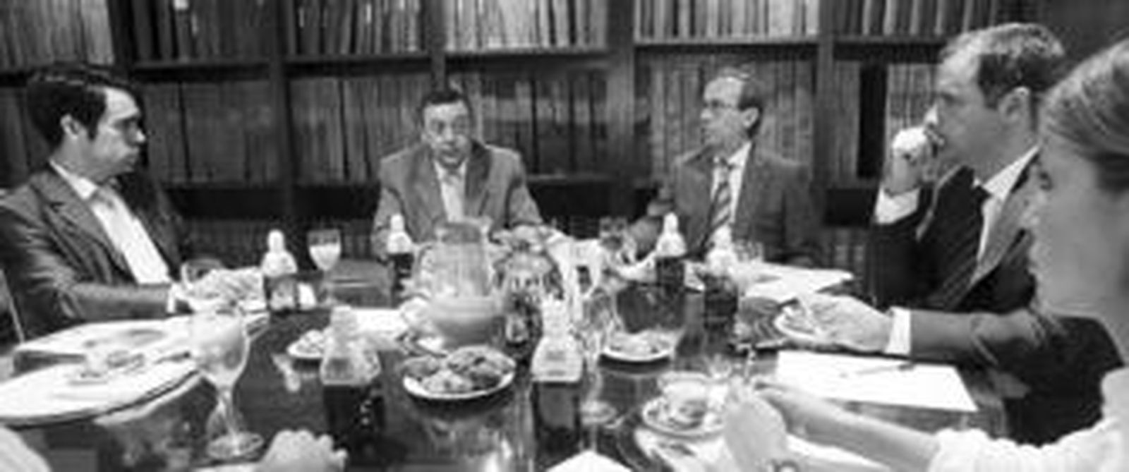 El desayuno de trabajo con el rector de la Universidad de Cádiz se celebró en Cádiz