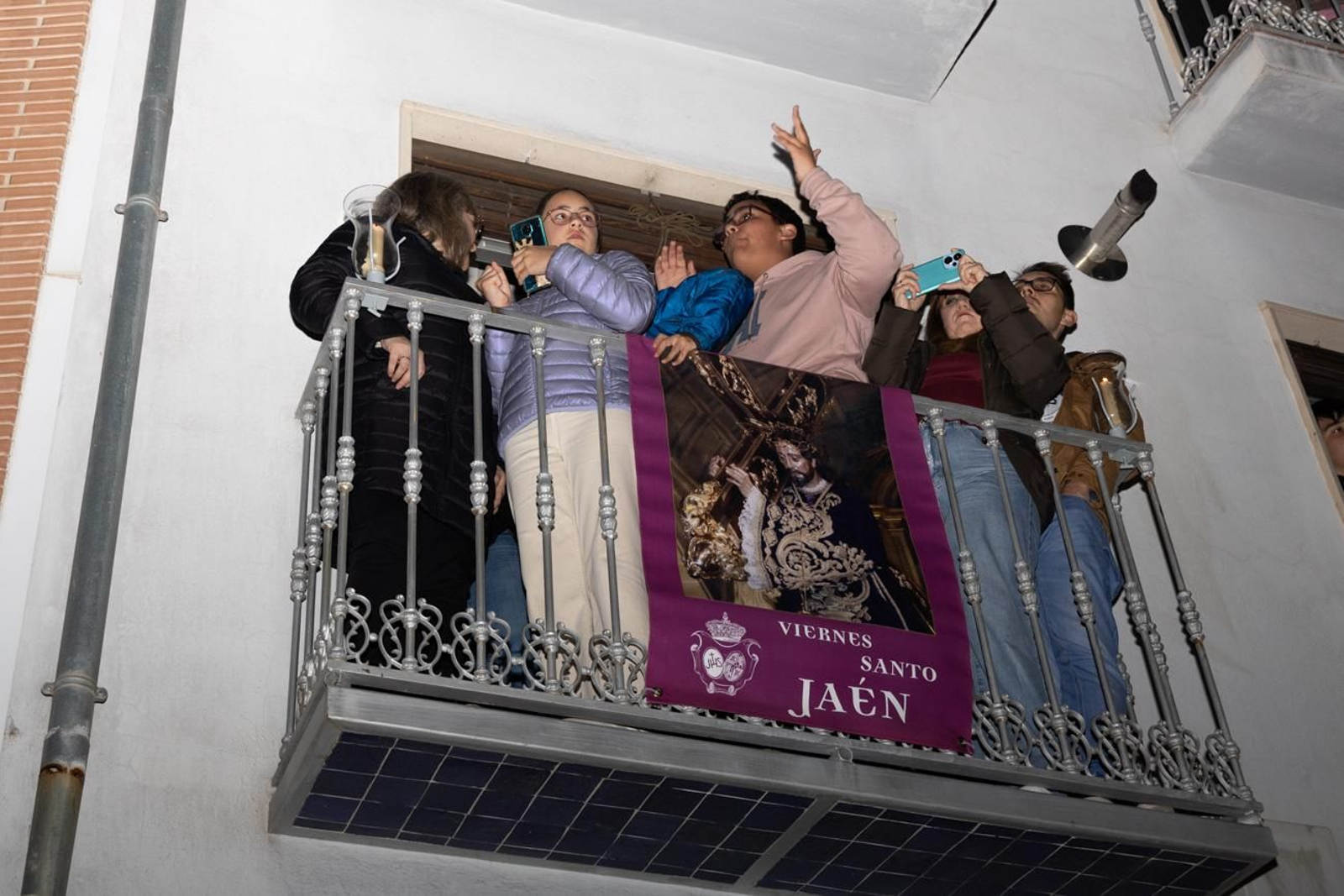 Los jiennenses acuden un año más al encuentro de Nuestro Padre Jesús