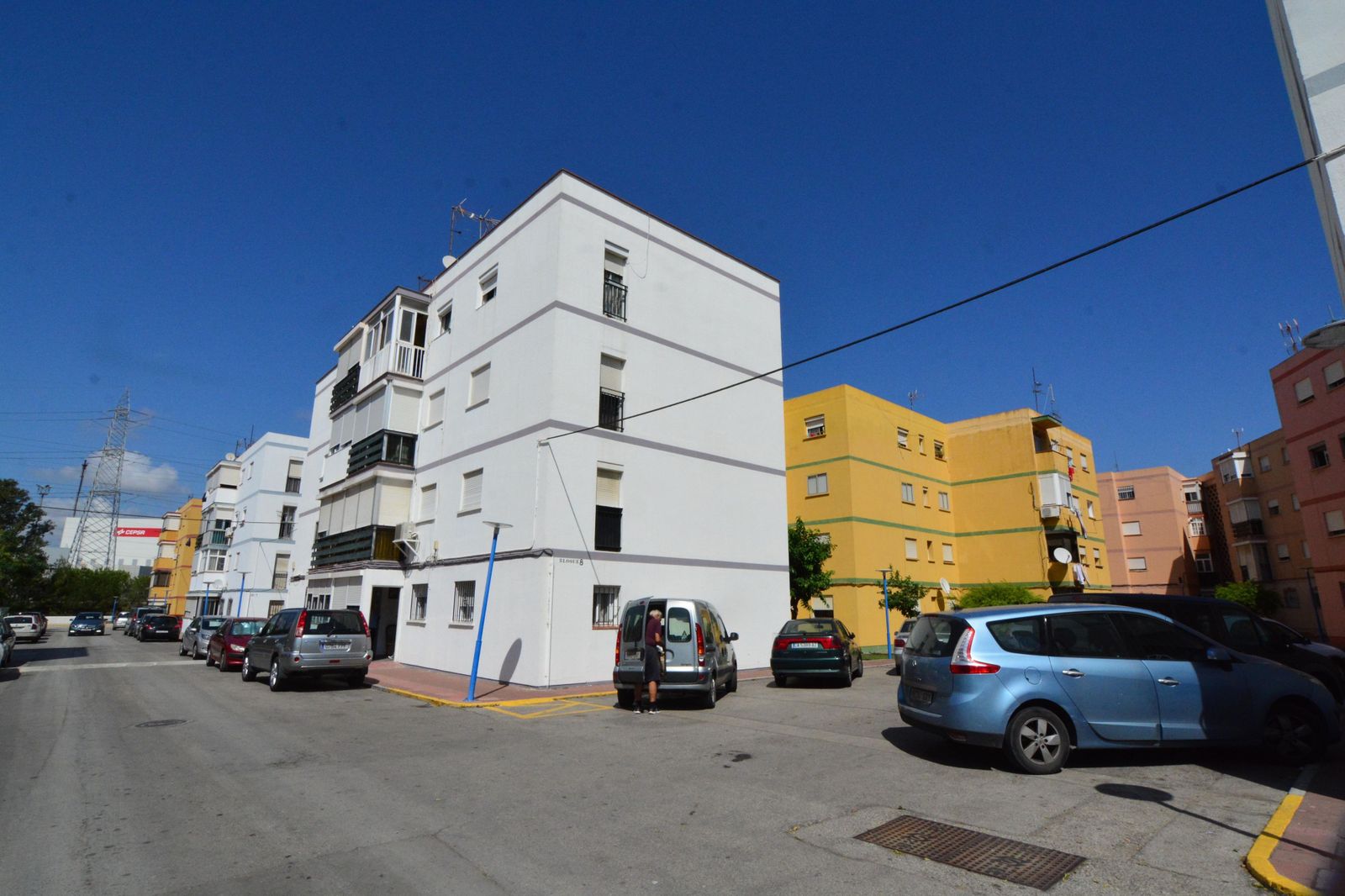 Viviendas en la barriada de Nazaret, en Puente Mayorga.