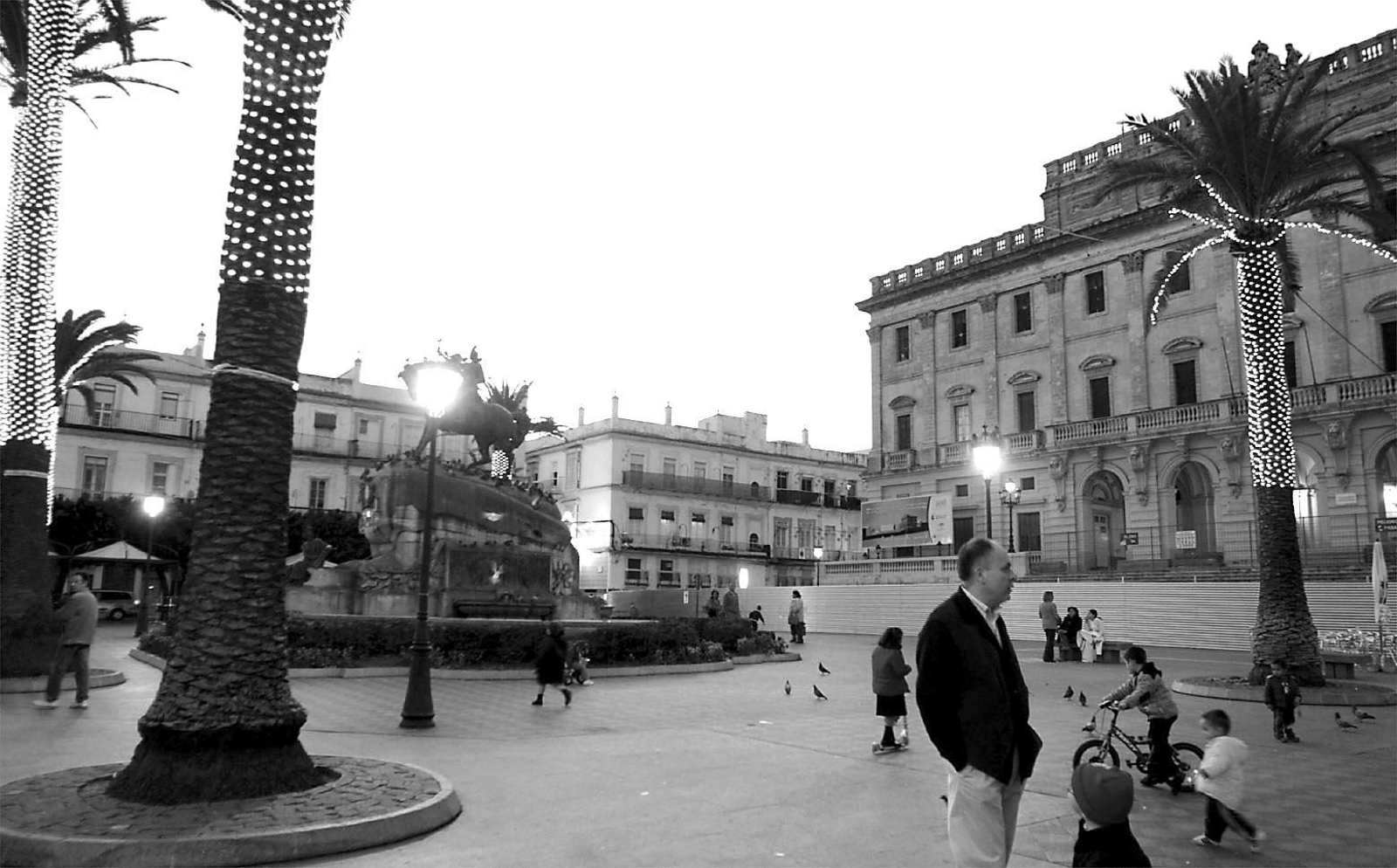 Navidad de 2006: plaza del Rey y Ayuntamiento