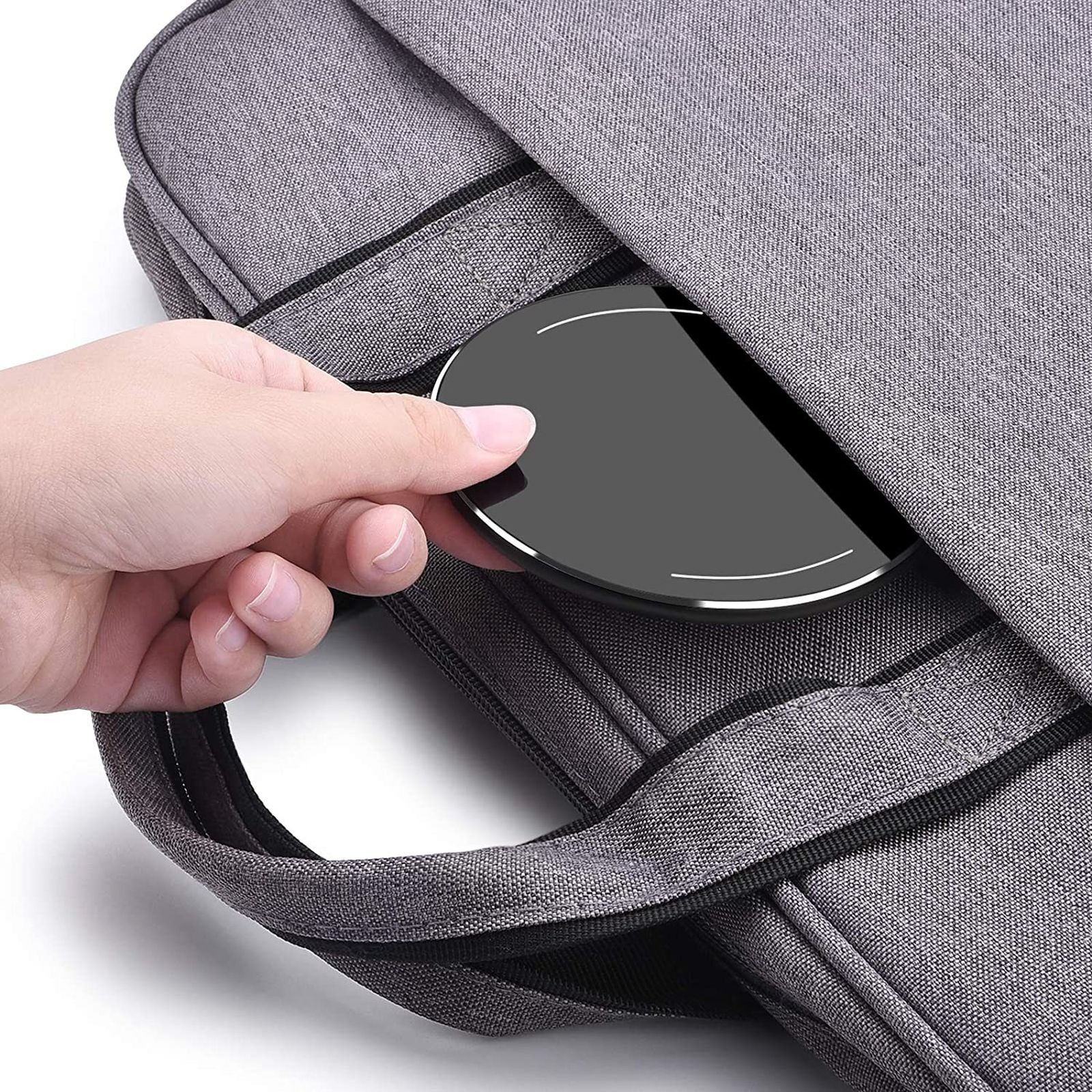 Este es el cargador inalámbrico que arrasa en Amazon por menos de 20 euros ahora