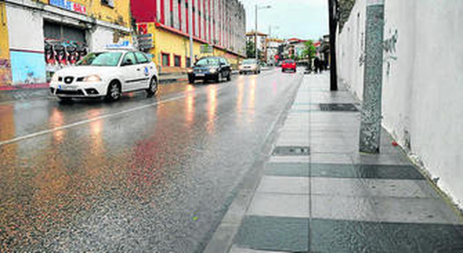 Imagen de tramo mejorado de la avenida Gesto por la Paz.