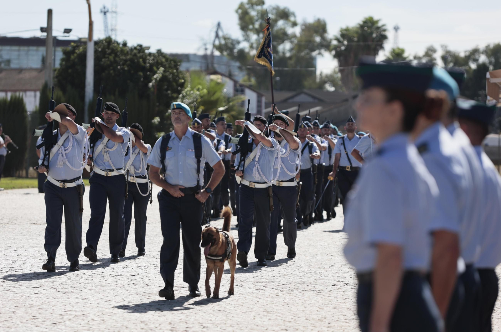 Toma de posesión del nuevo General director de enseñanza del Ejército del Aire en el acuartelamiento de Tablada