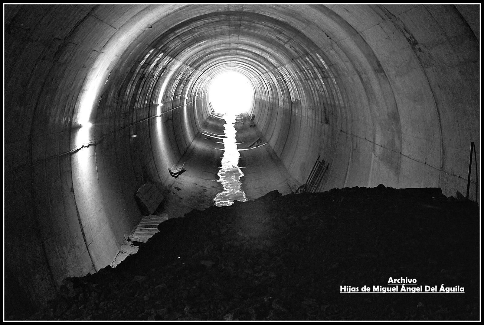 Embovedado del río de la Miel.