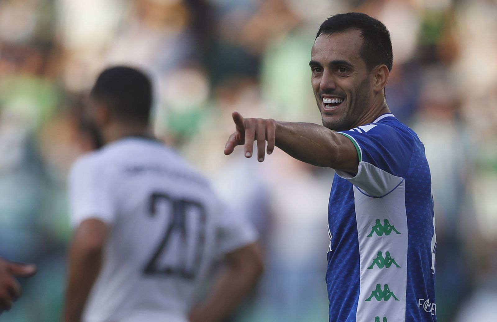 Juanmi, sonriente, tras anotar su primer gol.