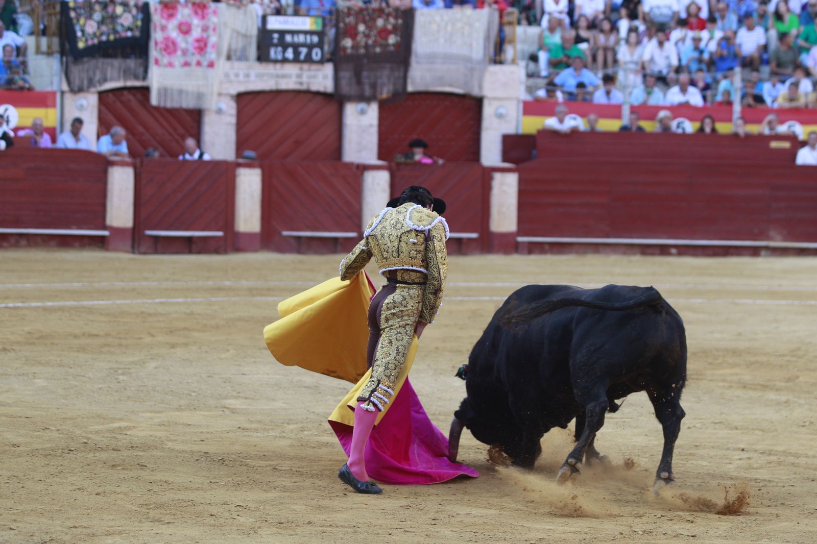 Imágenes del triunfo del torero almeriense Jorge Martínez el día de su alternativa