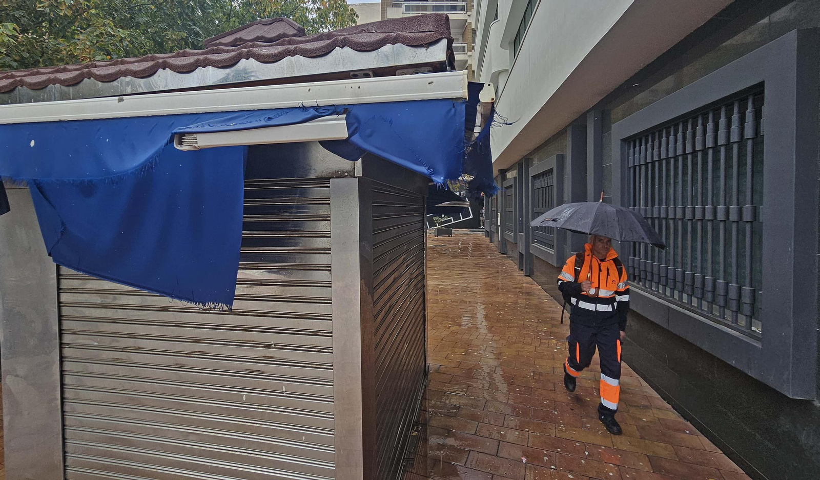 Fotos de la lluvia provocada por la borrasca atlántica en Algeciras