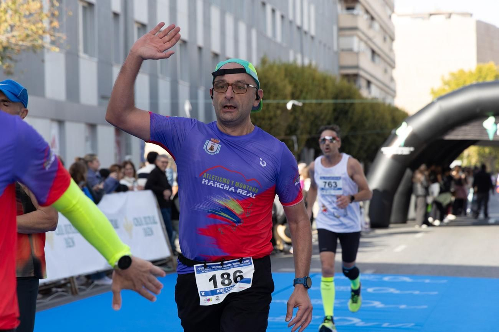 En imágenes: multitudinaria e histórica XXIX Media Maratón 'Ciudad de Jaén' y 10k en memoria de Paco Manzaneda
